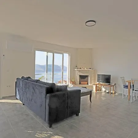 Apartament Muhtesem Meis Adasi Manzarali Dubleks Kaş